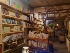 大堂-斯多格书乡(北京大学畅春园店)
