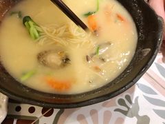 金汤小鲍鱼面-十面欢腾·海鲜面·台式Bistro(长乐路店)
