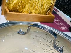 -洪氏嗨捞·猪肚鸡火锅(阳光天地店)