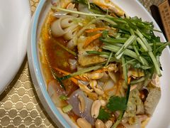 石河子凉皮-巴扎美食·新疆菜·西域歌舞表演餐厅(新疆大厦店)