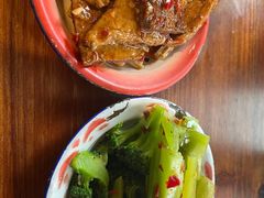 -矮子粉店1985·长沙米粉(湘春路店)