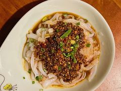 伤心凉粉-绝城芋儿鸡(犀浦旗舰店)