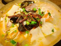 -穿越时尚餐厅(英武中路店)