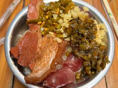 -梁阿婆廿年老牌扣肉糯米饭