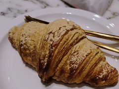 豆乳燕麦可颂-WHEAT&BAKER-麥(凯德来福士店)