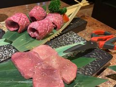 -炼火烤肉店