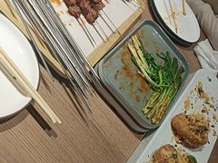 -街角等你.大连海鲜烧烤.经典铁板海鲜串(西安路店)