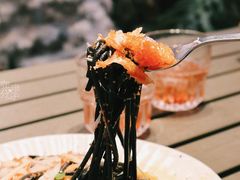 阿拉斯加蟹肉配海胆酱墨鱼汁意面-CHILLAX轻乐时(侨建·Hi City店)