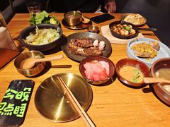 厚切傣式猪五花与奶油生菜-SHAN山(前滩太古里店)