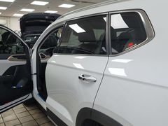 -车水马龙3M汽车贴膜冠军店隐形车衣改色膜(漕宝路中环店)