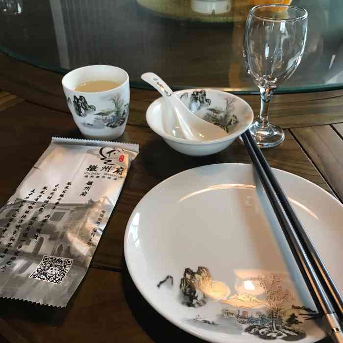 徽州府(凤凰城店)-"家门口的饭店,地方很大,有前后两排,主打.