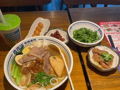 -鑫花溪牛肉米粉(文星广场店)