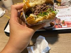 -The Habit Burger Grill 哈比特汉堡(复兴soho店)