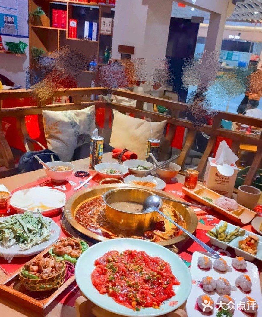 美食探店｜秋天的第一顿火锅一定要在德庄吃鲜椒锅才完整