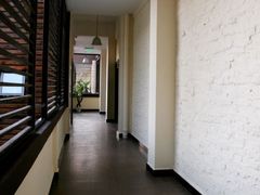 -杭州毛戈平形象设计艺术学校