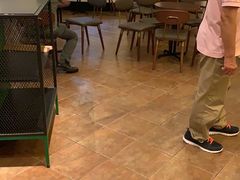 大堂-星巴克臻选(广州沙面店)