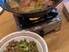 -帅巴人舅母子腊蹄民俗村