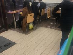 -全家便利店(莲花池东路店)