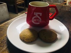 -HIGH FIVE哈福手工汉堡(桂林路店)