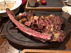-恰餐厅及酒吧 CHAR Bar & Grill (北京丽都皇冠假日店)