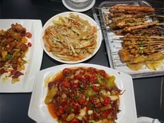 -老街烧烤(华中农业大学梧桐路步行街店)