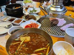 韩式冷面-唯成•韩国炭火烤肉 유성고기