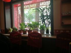 靠窗位-川哥辣妹(南岗店)