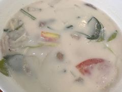 -两兄弟Song Pee Nong(2号店)