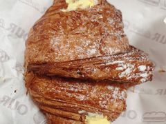 泡芙羊角-OUR Bakery(三里屯太古里店)