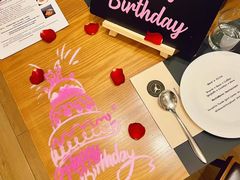 -Mark&Mars Restaurant