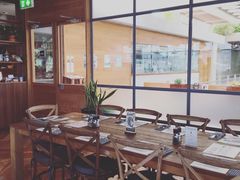 -ROAST coffee & eatery