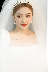 -艾米丽婚纱礼服