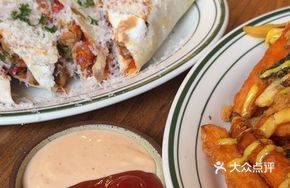 Spicy Beef and Cheese Wraps