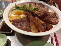 -潮界(LU·ONE凯德晶萃广场店)