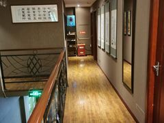 -莱蔻·圣灸堂·推拿艾灸(天山店)