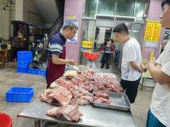 -标记美食新鲜猪杂(兴南大道店)