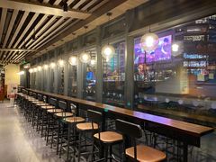 -星巴克(西藏路店)