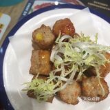 叉烧瘦瘦的没什么肥肉 「泥石流爆奶华」这个特别好吃