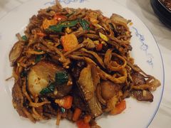 烟笋腊肉钵-新新湘菜馆(新中街二条店)