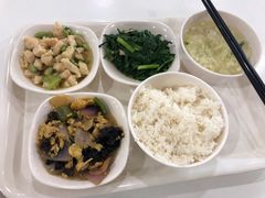-浦东图书馆读者餐厅