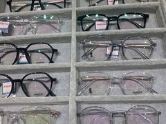 -三叶眼镜城(八佰伴店)