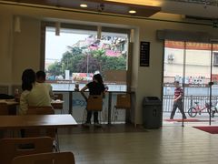 -全家便利店(长江西路店)