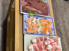 -灶知轩湘西石锅鱼(万佳广场店)