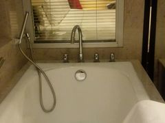 -上海龙之梦万丽酒店