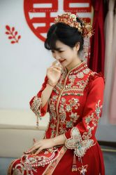-LOVINA洛维娜婚纱礼服