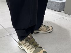 -SALOMON萨洛蒙(长沙国金街店)