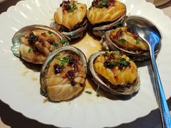 豆豉蒸鲜鲍鱼-漢舍中国菜馆(889广场店)