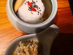 糍粑稀饭-野山舂·贵州现舂酸汤火锅(鸿通城店)