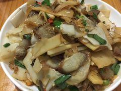 -遇龙河大樟树农家乐