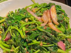 -大头虾越式风味餐厅(光明广场店)